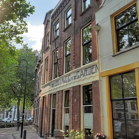 Logies Reederij De Ijsel 3* Gouda